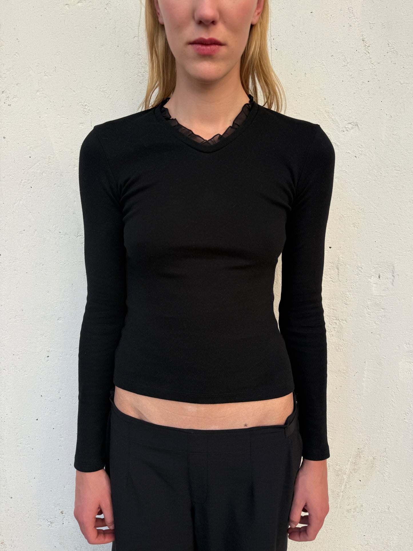 The Silk Ruffle Top BLACK